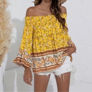 NWOT Ladies Off The Shoulder Blouse